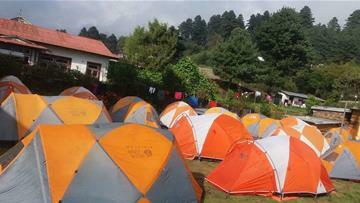 Tents that we are staying in in Phaplu